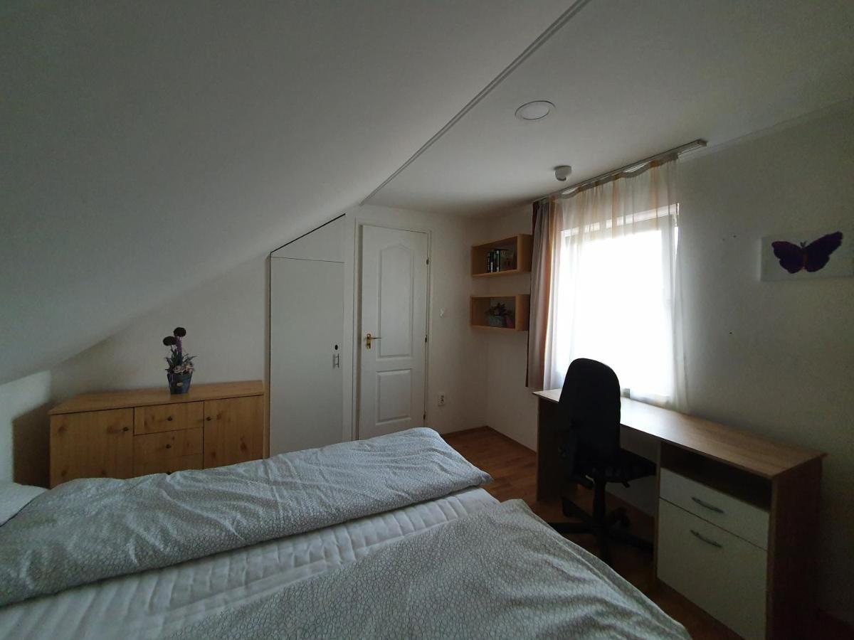 Nyil Apartman Wellnes Debrecen Exterior photo