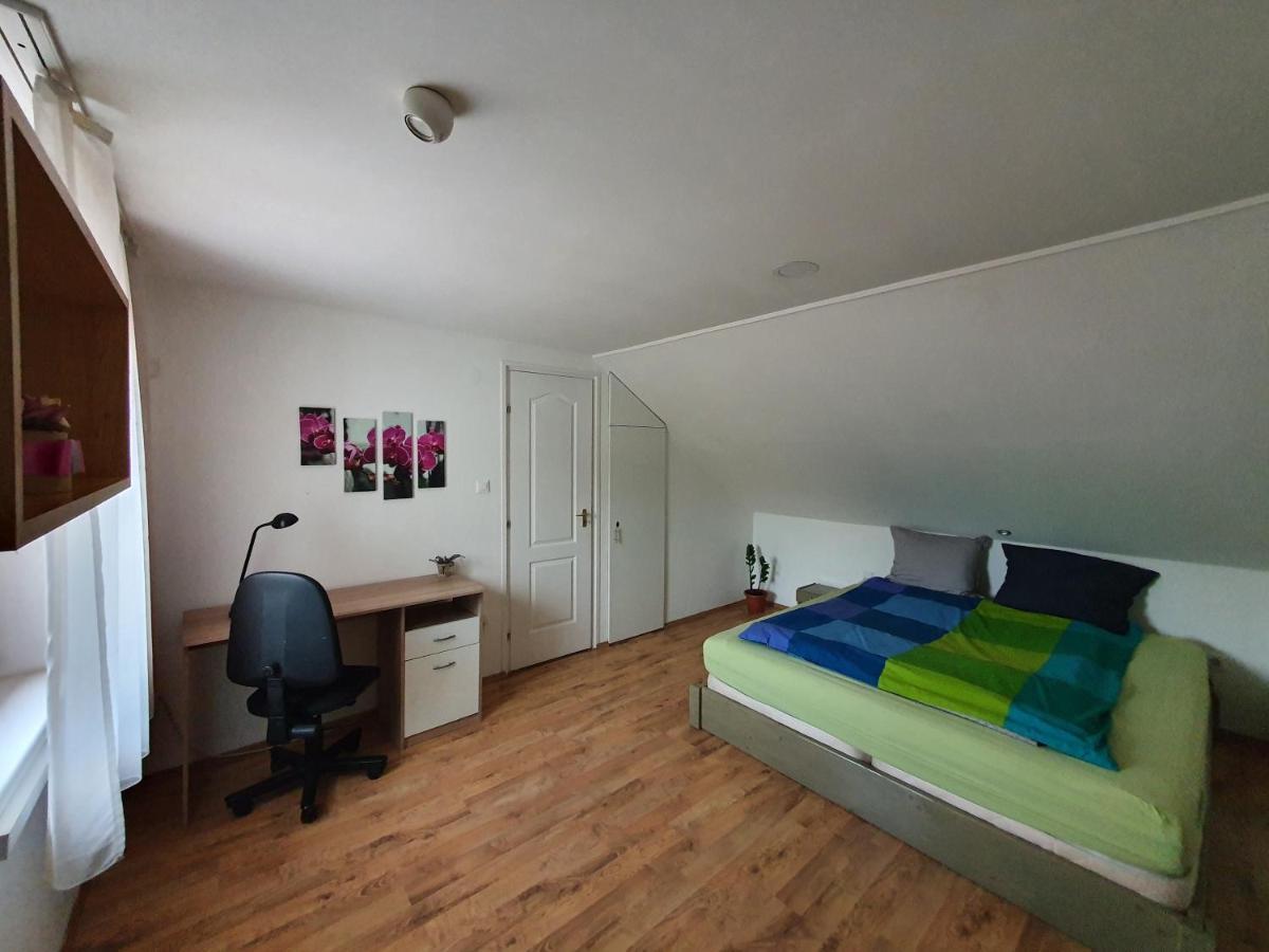 Nyil Apartman Wellnes Debrecen Exterior photo
